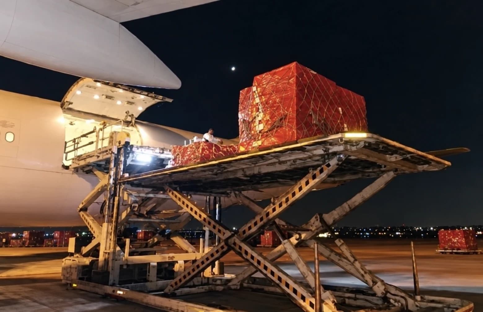 Aircraft loading operation